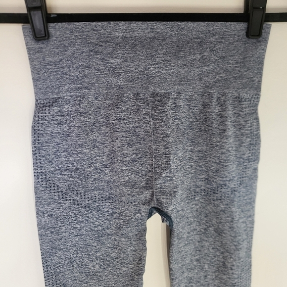EUC Gymshark Vital Seamless Legging Blue Grey Marl Small - Picture 5 of 14